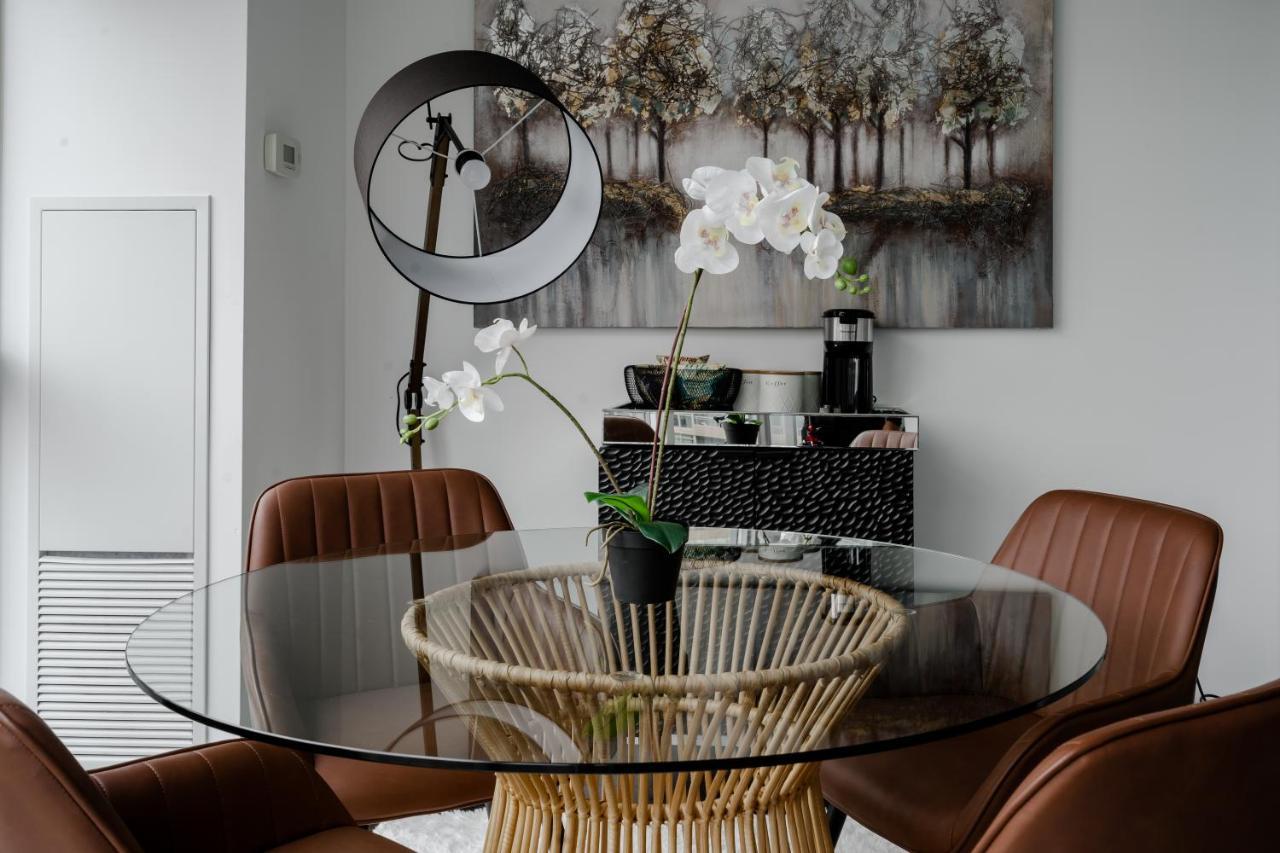 The Perfect Getaway Leilighet Toronto Eksteriør bilde